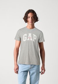 Футболка Футболка