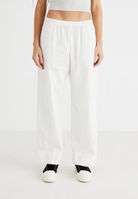 Широкие брюки Широкие брюки