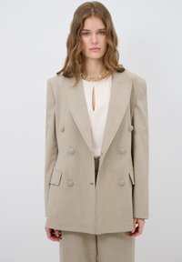 Блейзер Блейзер