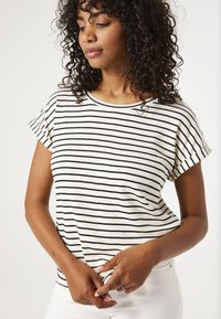 Футболка Футболка