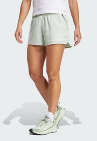 Шорты Шорты