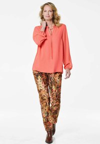 Шифоновая блузка Шифоновая блузка