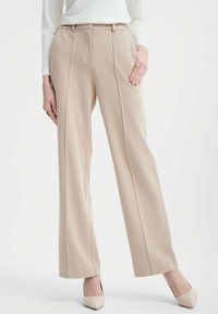 Широкие брюки Широкие брюки