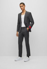 Костюм Костюм