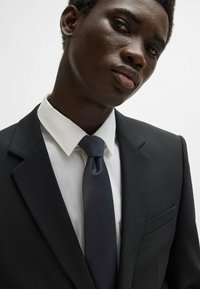 Галстук Галстук