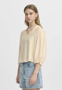 Блузка Блузка