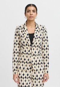 Костюм Костюм