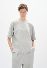 Футболка Футболка