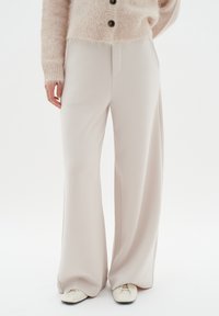 Широкие брюки Широкие брюки