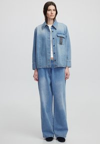 Джинсовая блузка Джинсовая блузка