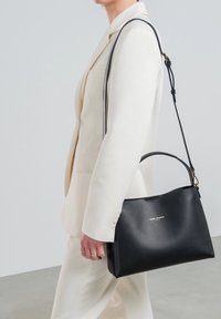 Кожаная сумка Кожаная сумка