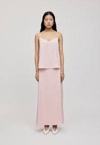 Топ на бретельках Топ на бретельках