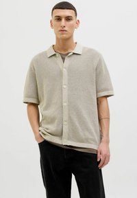 Рубашка с коротким рукавом Рубашка с коротким рукавом