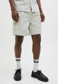 Шорты Шорты