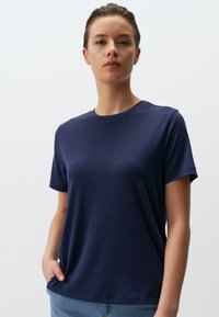 Футболка Футболка