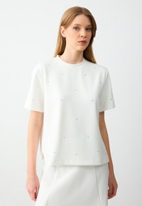 Футболка Футболка