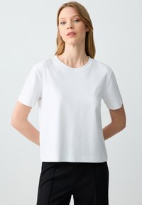 Футболка Футболка