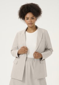 Блейзер Блейзер