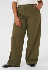 Спортивные штаны Спортивные штаны