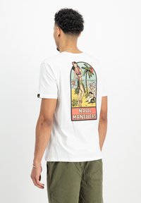 Футболка Футболка