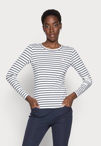 Лонгслив Лонгслив