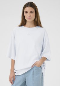 Майка с рукавом три четверти Майка с рукавом три четверти