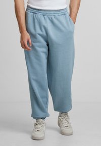 Спортивные штаны Спортивные штаны