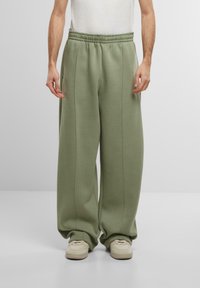 Спортивные штаны Спортивные штаны