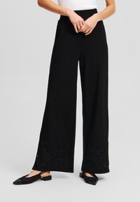 Спортивные штаны Спортивные штаны