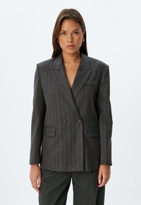 Костюм Костюм