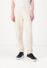 Спортивные штаны Спортивные штаны