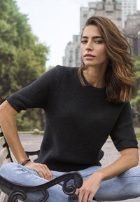 Футболка Футболка