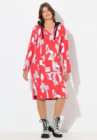 Платье Платье