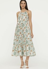 Летнее платье Летнее платье