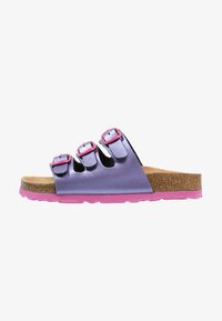 Сандалии Сандалии