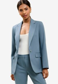 Длинный блейзер Длинный блейзер