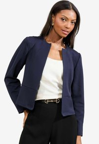 Блейзер Блейзер