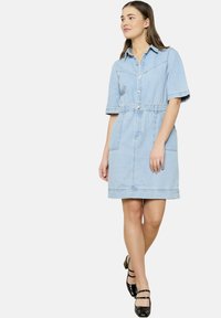 Джинсовое платье Джинсовое платье