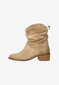 Ковбойские сапоги Ковбойские сапоги