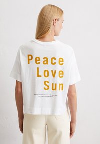 Футболка Футболка