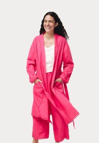 Халат Халат