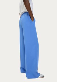 Широкие брюки Широкие брюки