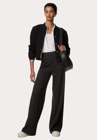 Брюки Брюки