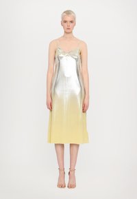 Летнее платье Летнее платье