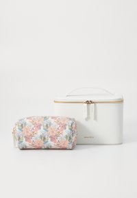 Косметичка Косметичка