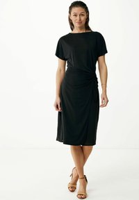 Платье Платье