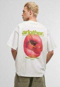 Футболка Футболка