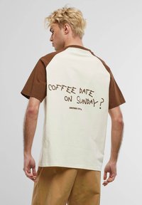 Футболка Футболка