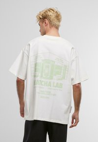 Футболка Футболка