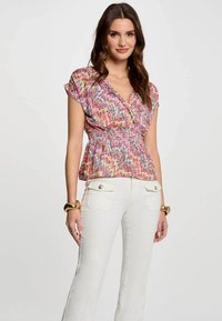 Футболка Футболка